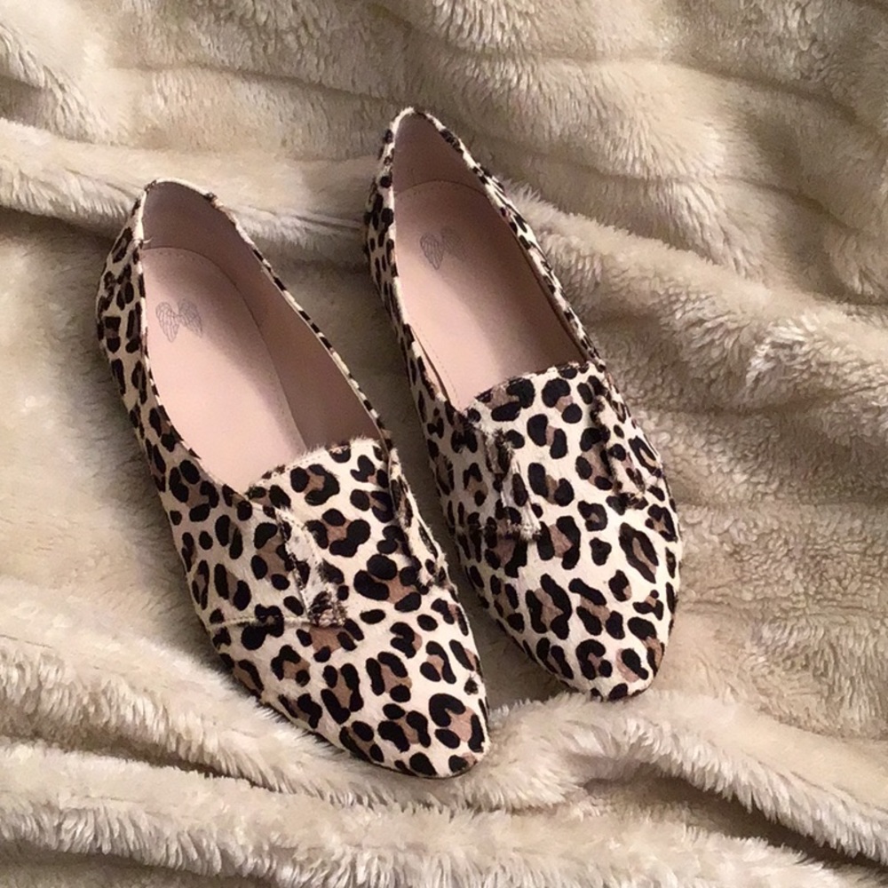 Victoria’s Secret Animal Hair Flats